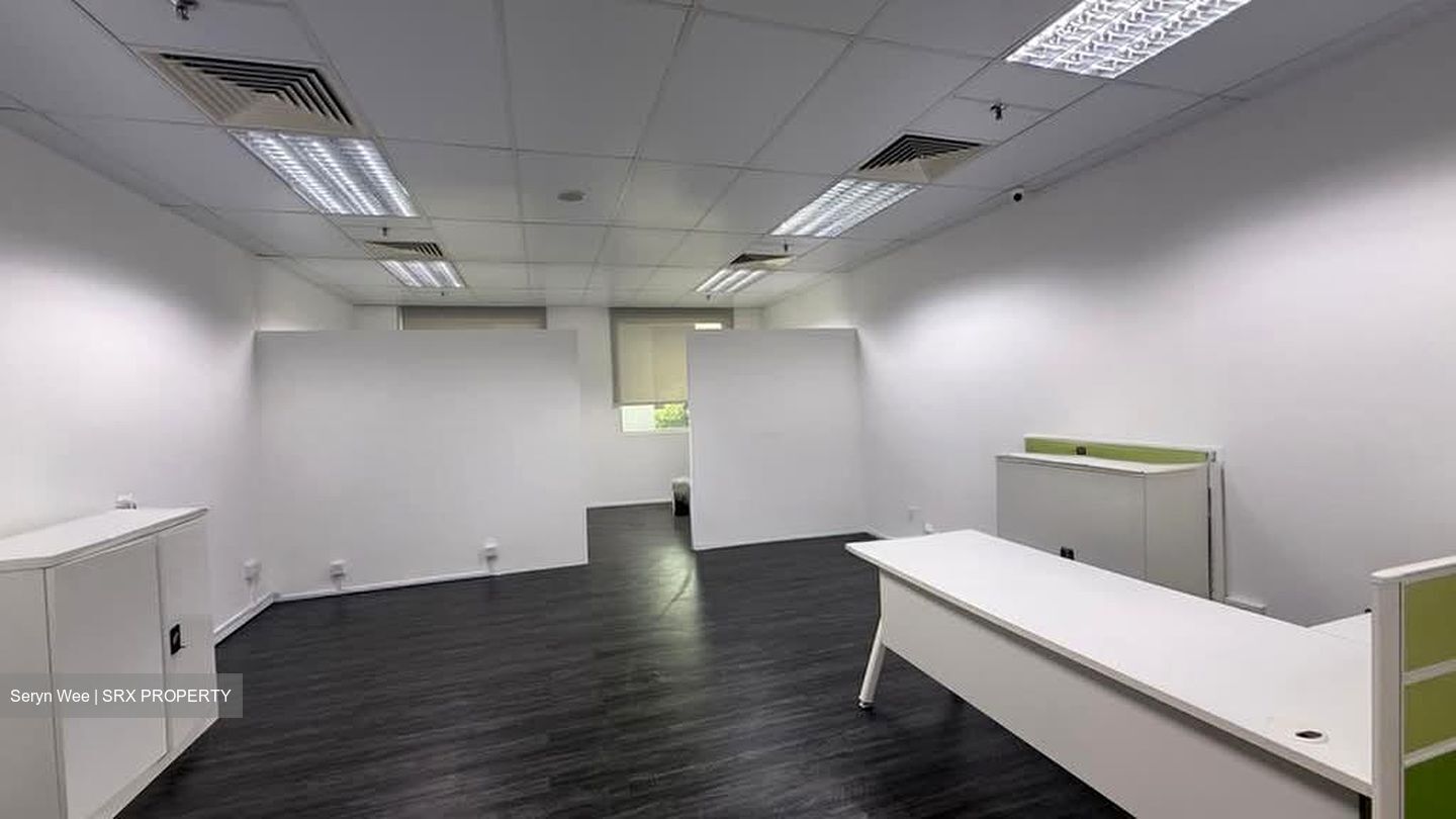 Burlington Square (D7), Office #575778131